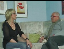 Reife Hundinnen reiten wieder (Full Movie)