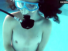 Watch Emi Cum Underwater