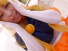 Sailor Venus Cosplay