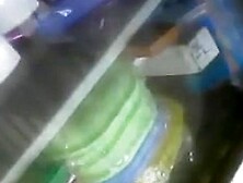 vecinita en la bodega