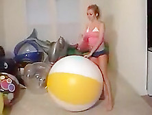 Jaylyn: Personalyzed Beach Ball