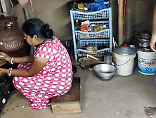 Naked sister in law and fucked in the kitchen Indian Desi girls sax video