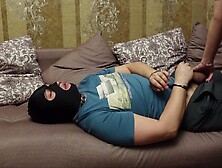 Госпожа сидит на лице у раба чулки и белые гольфы Femdome Schoolgigl