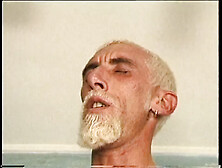 Tettona con La fica Pelosa vuole il Vecchio!