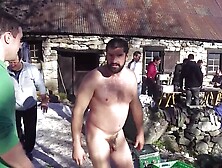 Guy Dared To Get Naked In Snow