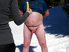 Je prends cette grosse salope,  au gode ceinture,  full hd 1080p