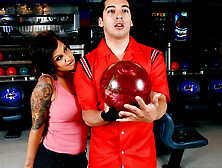 Regan Reese & Marcus Leon in Naughty Athletics