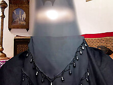 Bangladeshi girl wearing burqa comes to Saudi Arabia and gets fucked at home for money