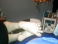 salsa's sneaky footjob