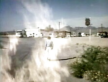 Supervixens (1975,  ENG)