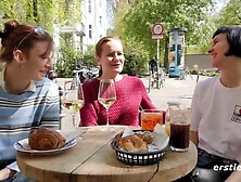 Amateur Lesbians Have Threeway Sex - Big ass brunette euro babes have threesome