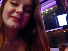Je remercie mon tutor après la séance avec une bonne fellation et une éjaculation faciale