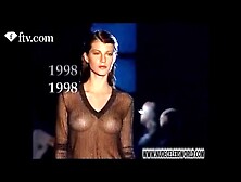 Brazilian Supermodel Gisele Bundchen Catwalk Tits