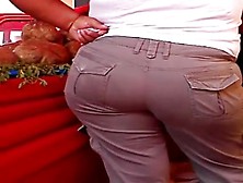 Tambien mi Step sister in law tiene un CULOTE