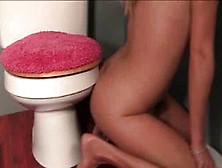 Bj Expert Tramp Giving Rimjob On Gloryhole