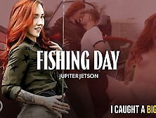 She Wants To Fuck Instead Of Fishing - Virtual Real Porn