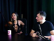 She had a bad experience at the nightclub that Fábio Porchat frequented,  Miss Butt Ass helped her gain more credibility and she