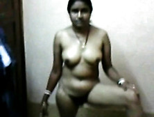 Desi Bhabi Showing Her Nude And Bj