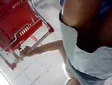 upskirt (fake) in hipermarket