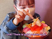 好きっちゃけど♡博多弁で可愛い女子大生とイチャラブSEX！逝きまくるパイパンまんこに大量射精！素人カップル/色白美乳/スレンダー/リアル/野外露出/主観映像/English subtitles