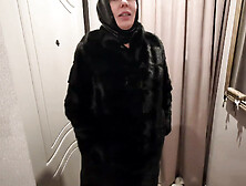 My hubby is in shock! Vika is cuckolding him again. Meets with the boss's partner to sign a lucrative contract