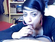 Indian beauty gives nasty blowjob