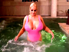 Busty Sucks A Double Dong While Pussy Fucking 13 Min - Jordan Pryce And Laura Orsolya