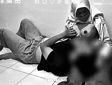 Damn! Caught On Video: Malay Student 18+ Gets Handjob