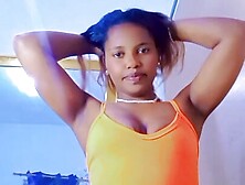 Do you like twerking,  look how amazing it is to dance sexy twerking