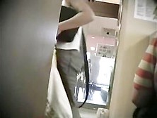 Asian girls shaking their naked changing room asses 413 su0285