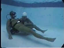 Underwater blowjob by Sandy Knight