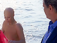 Den skaldede frisor (2012) Trine Dyrholm