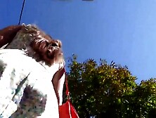 Outdoor streek upskirt