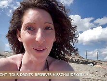 ????????Misschaudexxx,  je me fais défoncer par un inconnu à la plage