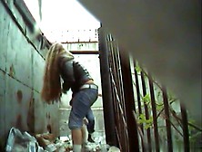 Girls Pissing Voyeur Video 333