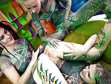 Erotic play with fantasy dildo and sextoy between tattooed girls Anuskatzz