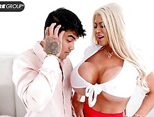 Blonde xxx with sinful Victoria Vale from Blonde