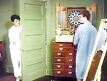 Célèbre maman et stepsonbath scène