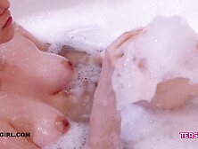 Sexy teen (18+) showing beautiful pussy