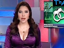 Keren Rios Breasts Scene  In Noticias 62 En Vivo