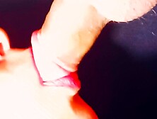 Primer plano la mejor chupada en los labios mas sexys