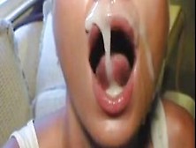 Wanking-off p Hennes 41 Cumplay svenska par