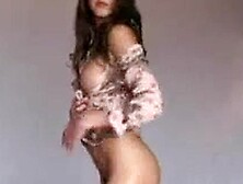 Erica Ellyson fingering her pussy