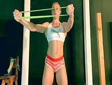 Amazon Nikki Trains Shoulders During #quarantine - Full