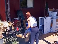 MAKE IT DIP,  SHAKE THAT BUTT,  TWERK FOR ME,  DROP THAT LARGE BUTT