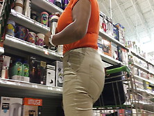 Candid Milf With Round Ass Shopping At Publix