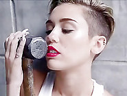 Miley Cyrus - Wrecking Ball (the good version!)
