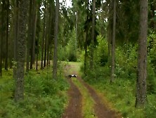 Sweet babe offers her tight beaver