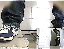 Chinese College Girls Toilet Spycam