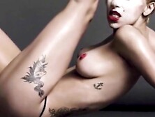Lady Gaga NUDE!